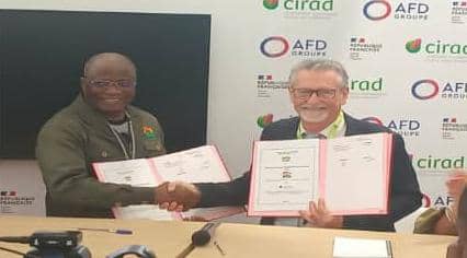 RECHERCHE AU SERVICE DES CHAMPS : L’ANADER ET LE CIRAD RENFORCENT 20 ANS D’ALLIANCE STRATÉGIQUE