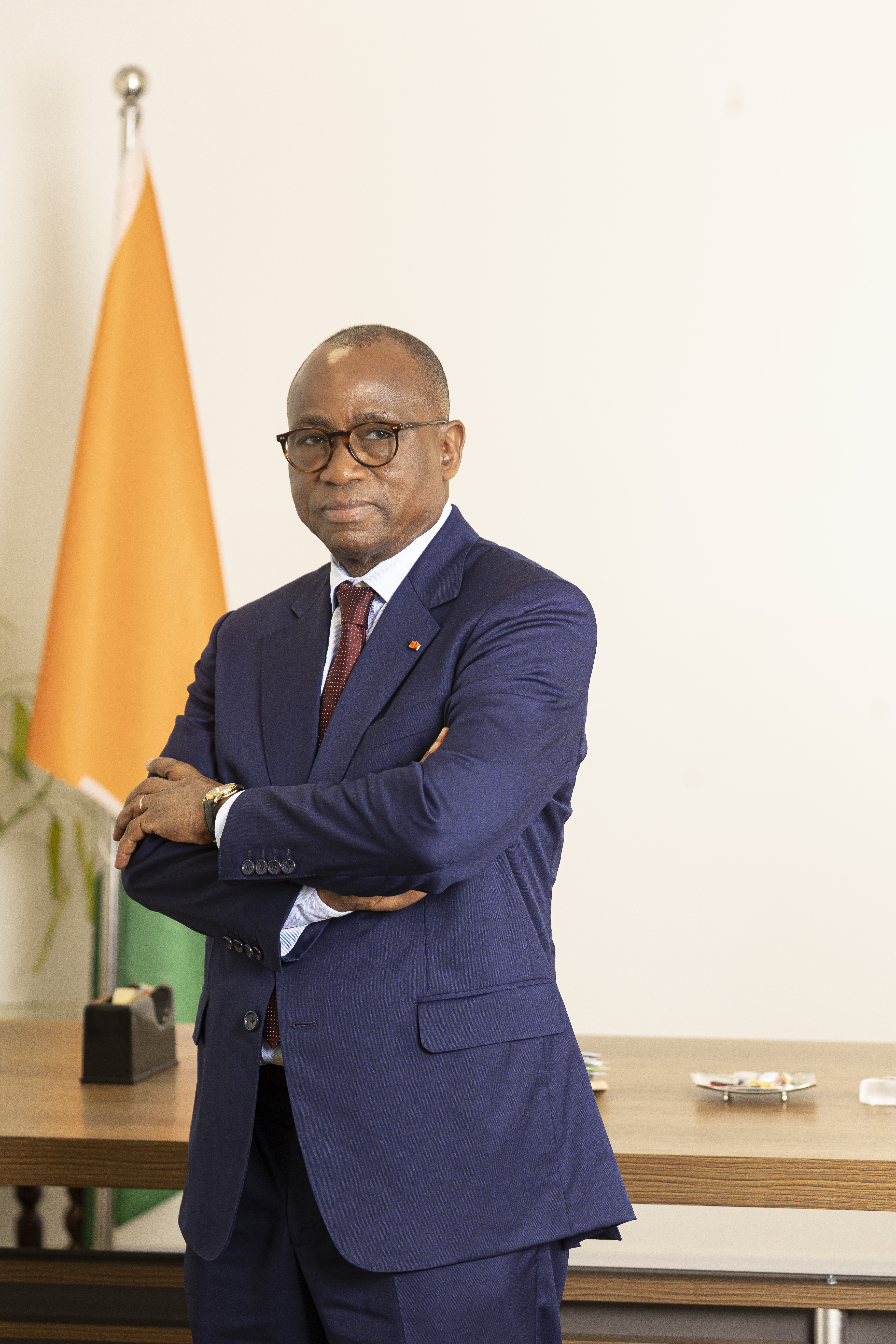 ÉDUCATION · RECRUTEMENT · NUMERIQUE L'école ivoirienne se réinvente : 2 000 profs recrutés, le numérique en marche