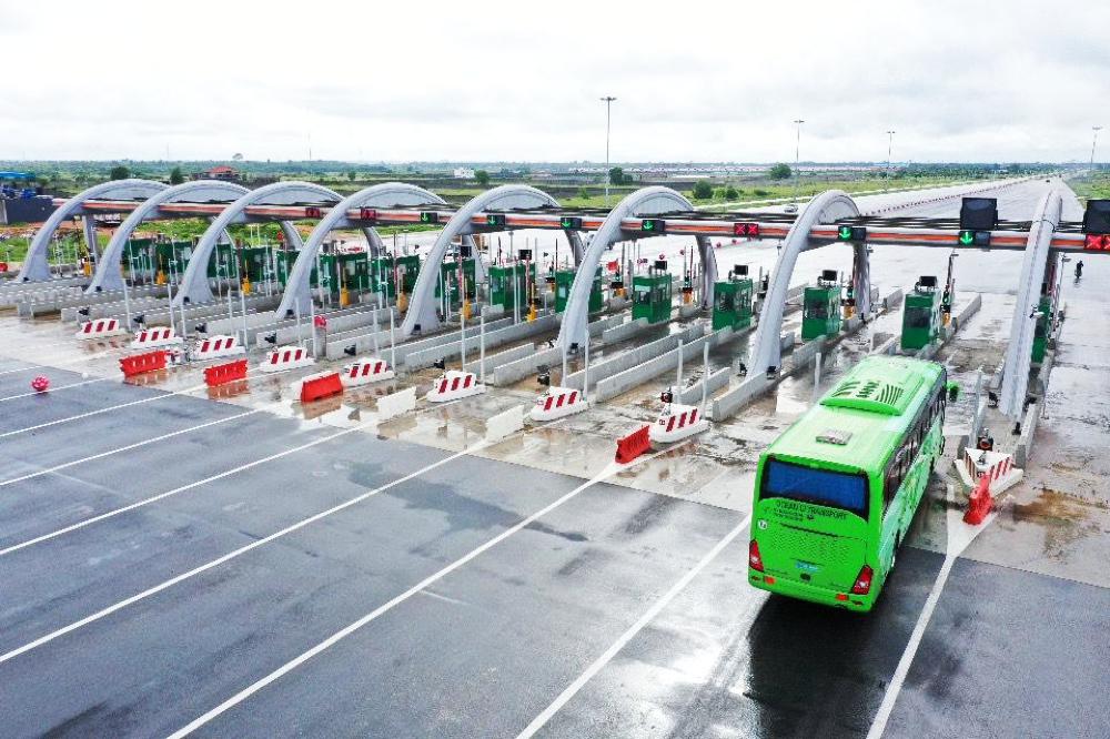 INFRASTRUCTURES ROUTIÈRES Le péage de Mondoukou ouvre ses barrières : huit voies pour fluidifier l’axe Grand-Bassam–Assouindé
