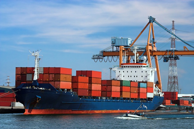 INFRASTRUCTURES & LOGISTIQUE Port d'Abidjan : les barges fluviales entrent en scène pour libérer la ville de l'étau des camions