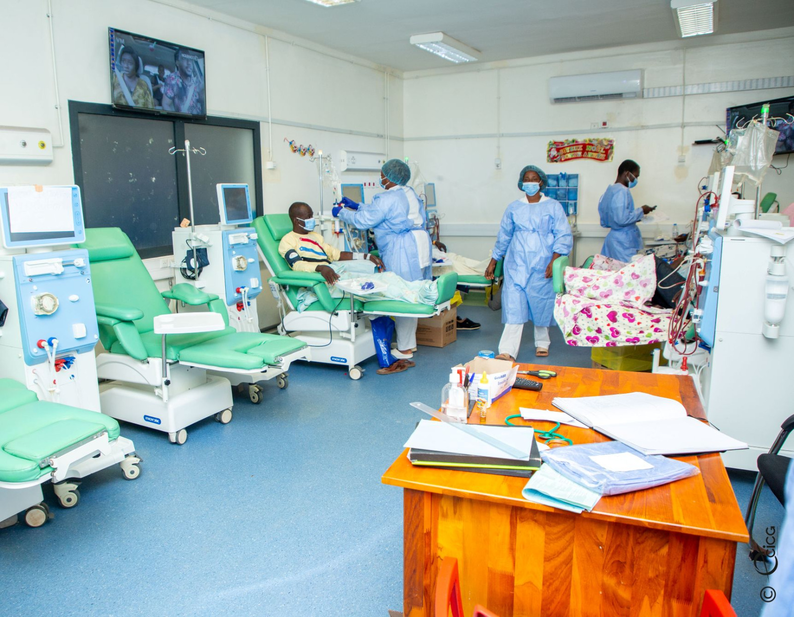 ▌ SANTÉ PUBLIQUE INSUFFISANCE RÉNALE EN CÔTE D'IVOIRE : À 1 750 FCFA LA SÉANCE, L'ÉTAT TISSE UN FILET DE SOINS QUI SAUVE DES VIES