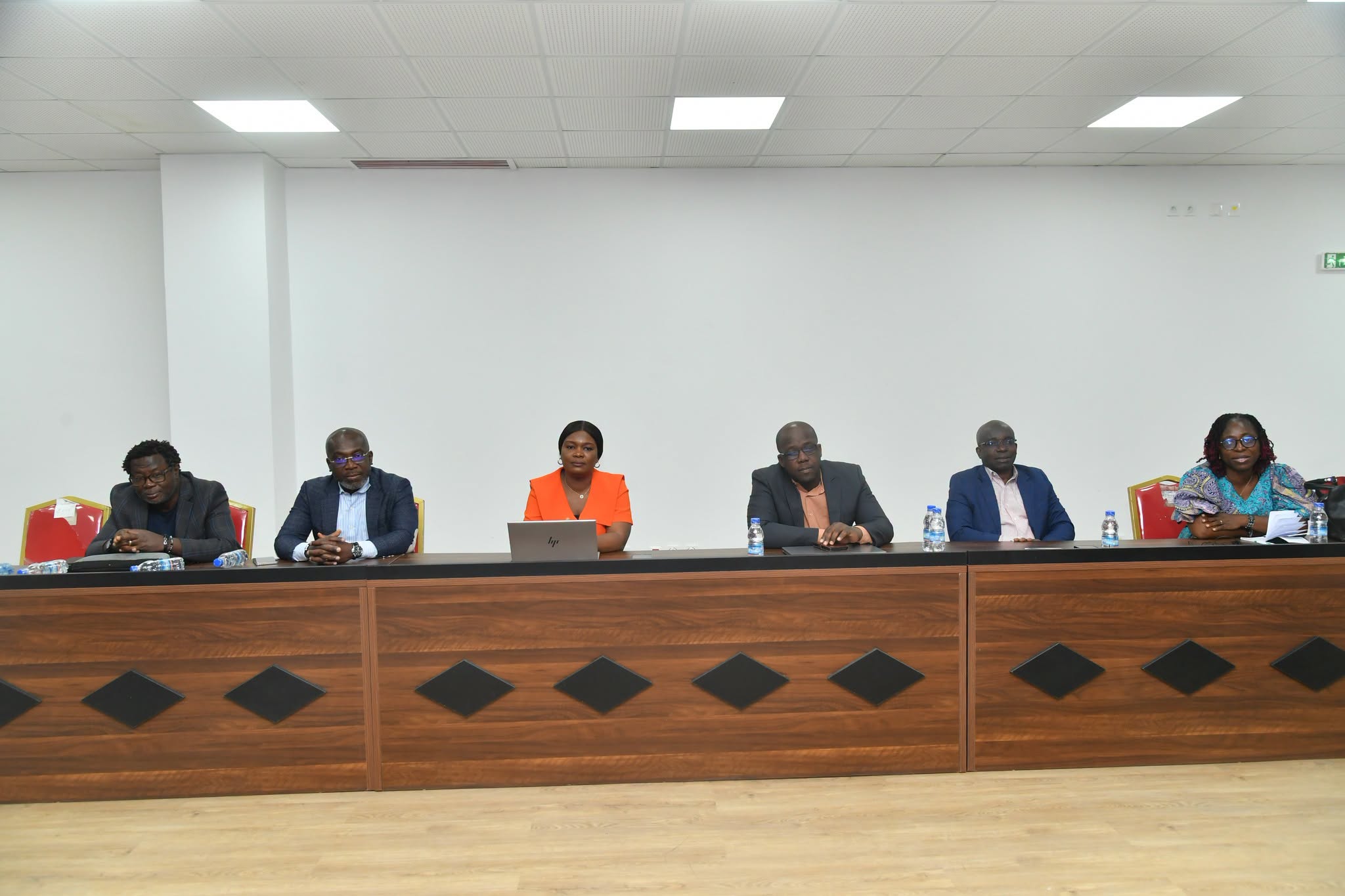 DÉCRYPTAGE FILIÈRE CACAO ARS 1000 : la Côte d'Ivoire arme 360 techniciens pour sauver ses vergers vieillissants